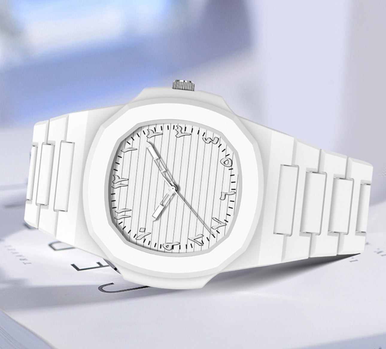 Men’s Polycarbonate Watch with High-Hardness Mineral Glass and Scratch-Resistant HD Lens